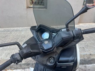 Yamaha XMAX 125 averiada