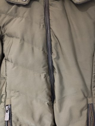 Plumón verde Zara con capucha