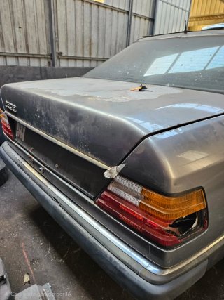 Peças Mercedes W124 260E