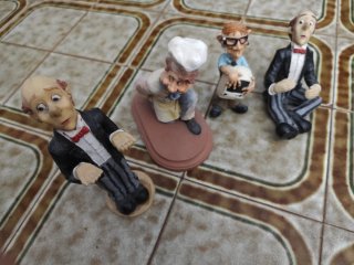 Lote de 4 figuras decorativas