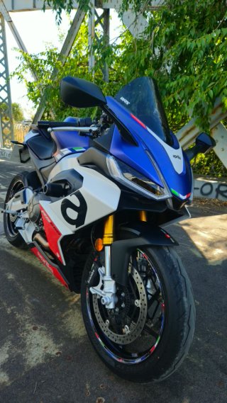 Aprilia RS 660 versión full 105 CV no limitable