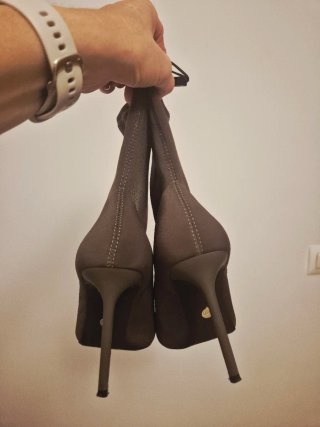 Botines Zara Tacon verde oliva
