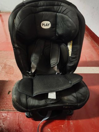 Silla de coche PLAY negra