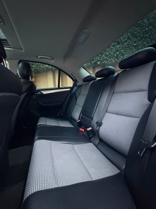 Mercedes-Benz Clase C 2004