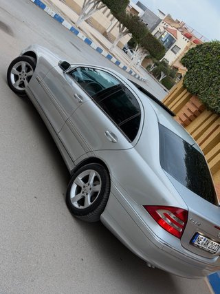 Mercedes-Benz Clase C 2004