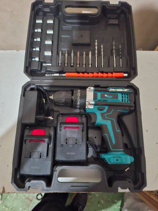 Taladro Inalámbrico con Batería y Accesorios