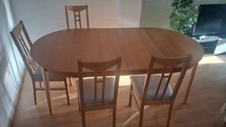 Mesa comedor extensible y 4 sillas