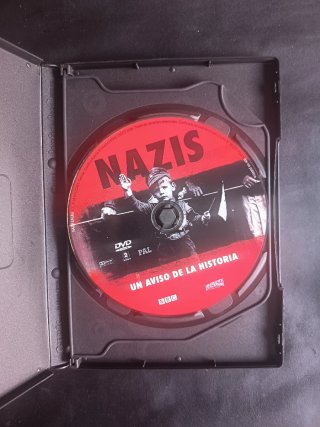 DVD "Nazis • Un Aviso de la Historia"