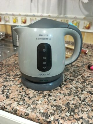 Hervidor de agua Cecotec Thermosense 120