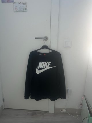 Sudadera Nike Negra Logo Blanco