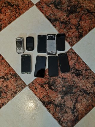 Lote de 9 teléfonos móviles