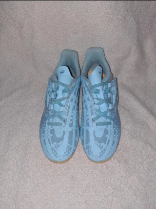 Botas de fútbol Kipsta azules para niño talla 33