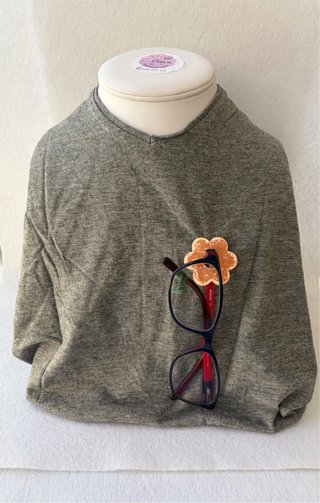 Broche Porta Gafas