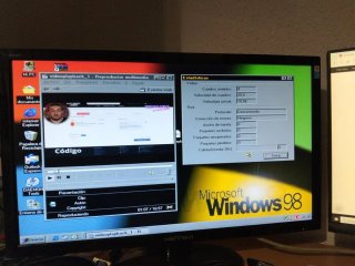 Compaq Deskpro 2000 MMX-233