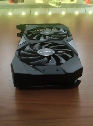 Tarjeta Gráfica Gigabyte GTX 1650 Super 4GB