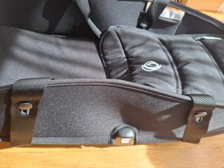 Bugaboo Bee 5 con capazo y accesorios