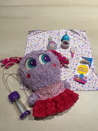 Peluche Kasimerito con Accesorios
