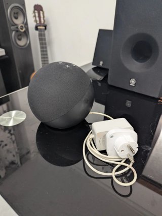 Echo Dot 4 full size