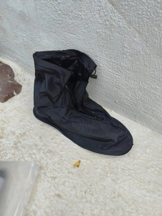 Cubrebotas Impermeable Negro