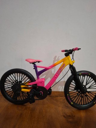 Bicicleta de juguete para muñeca Nancy