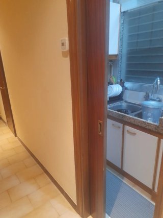 Puerta corredera de madera