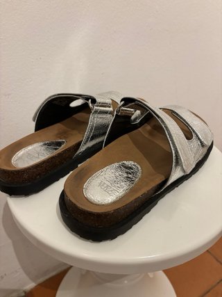Sandalias de piel Plateadas de Zara
