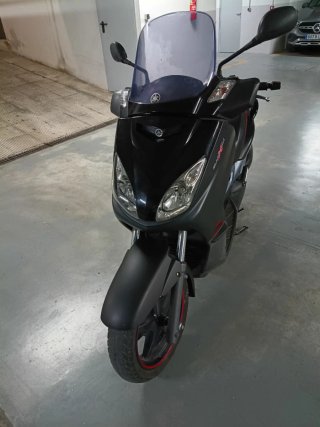 Yamaha xmax 125