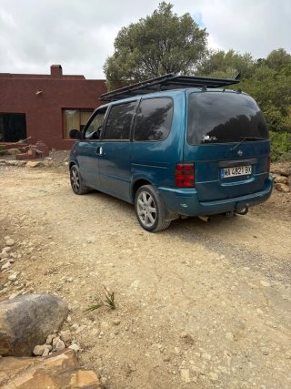 Nissan Serena 1996
