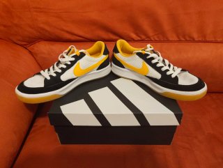 Zapatillas Nike SB Blancas, Amarillas y Negras