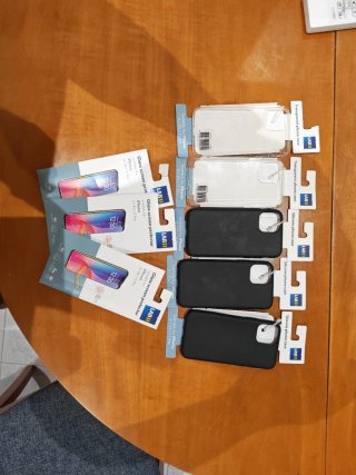 Lote 5 Fundas y 3 Protectores iPhone X/XS/11 Pro