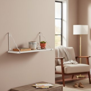 Estantería de pared blanca