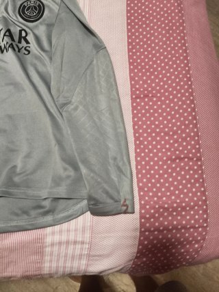 Chaqueta PSG Jordan Talla 18a  PRECIO NEGOCIABLE