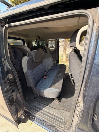 Nissan NV200 2013