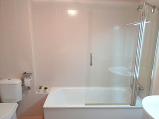 Dúplex con terraza, patio, aparcamiento y trastero