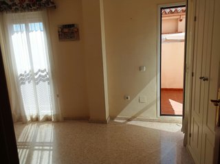 Dúplex con terraza, patio, aparcamiento y trastero