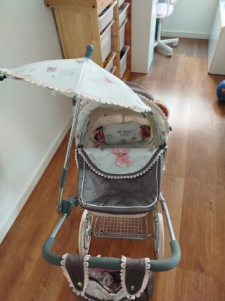 Carrito de Muñecas Estilo Clásico