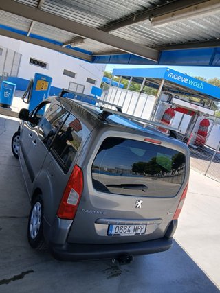 Peugeot Partner Gris 2010 207 kilometraje