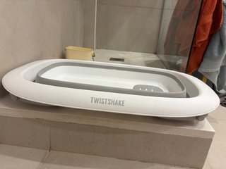 Bañera Plegable Twistshake con Soporte