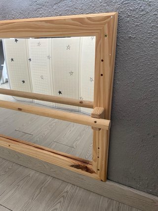 Espejo Montessori con Barra de Apoyo