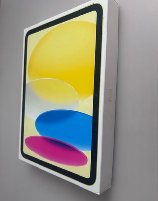 iPad A16 Dorado