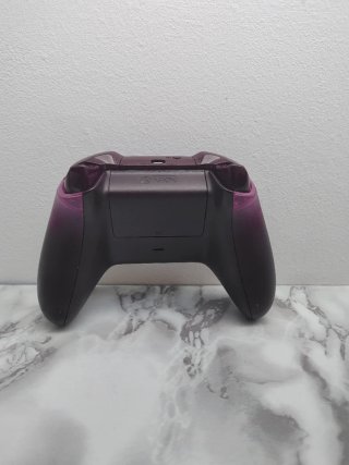 Mando Xbox One Phantom Magenta