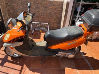Clipic New City 125cc Scooter Naranja