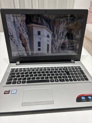Portátil Lenovo Ideapad 300-15ISK