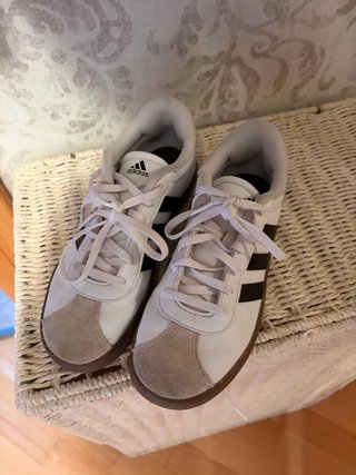 Zapatillas Adidas niño talla 36 2/3