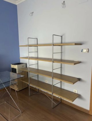 Estantería de Madera y Metal