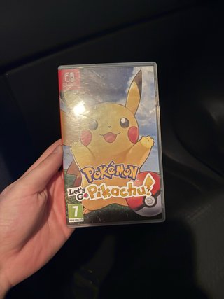Nintendo Switch Let's Go Pikachu