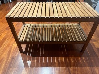Banco de madera IKEA