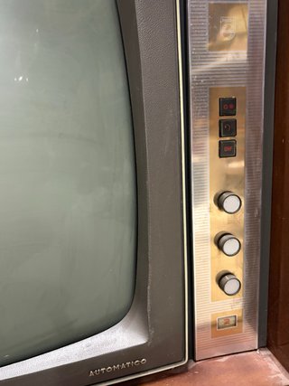 Mueble TV vintage Philips Automatic