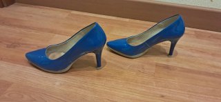 Zapatos de salón charol azul