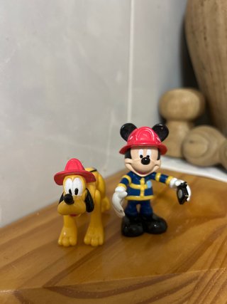 Figuras Disney Mickey y Pluto Bomberos